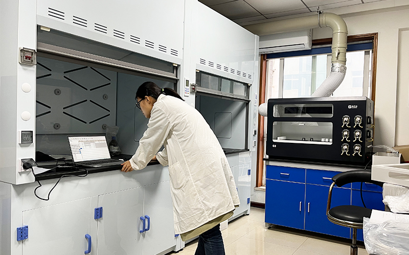 全自動(dòng)石墨消解儀解決實(shí)驗(yàn)室消解難題 全自動(dòng)石墨消解儀解決實(shí)驗(yàn)室消解難題